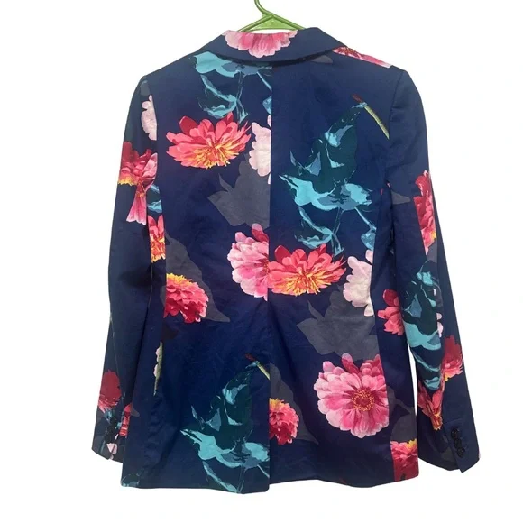 Banana Republic Women’s Floral Blazer - Picture 3 of 3